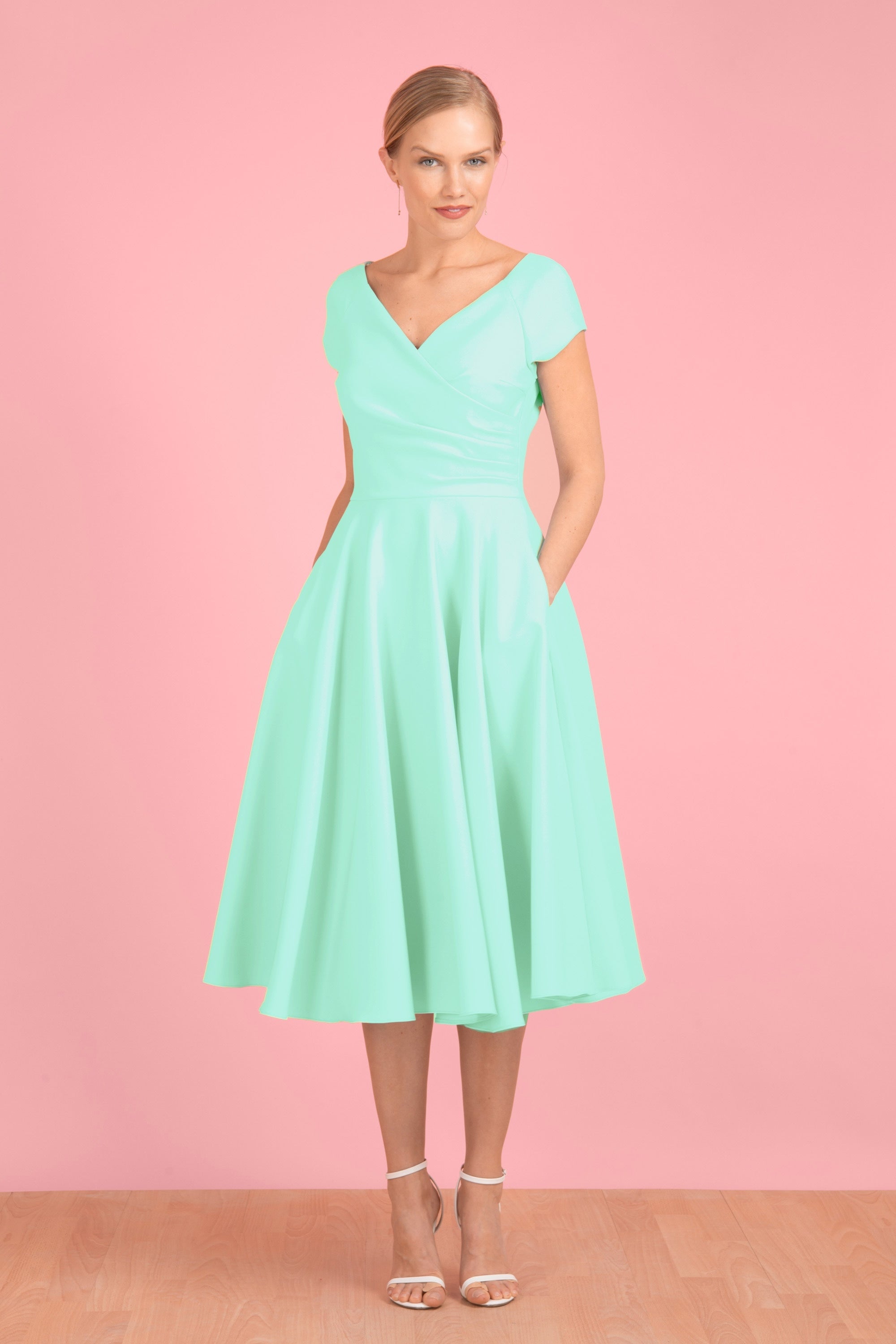 Hourglass Swing Dress 16 / Mint Hourglass Swing Dress 16 / Mint