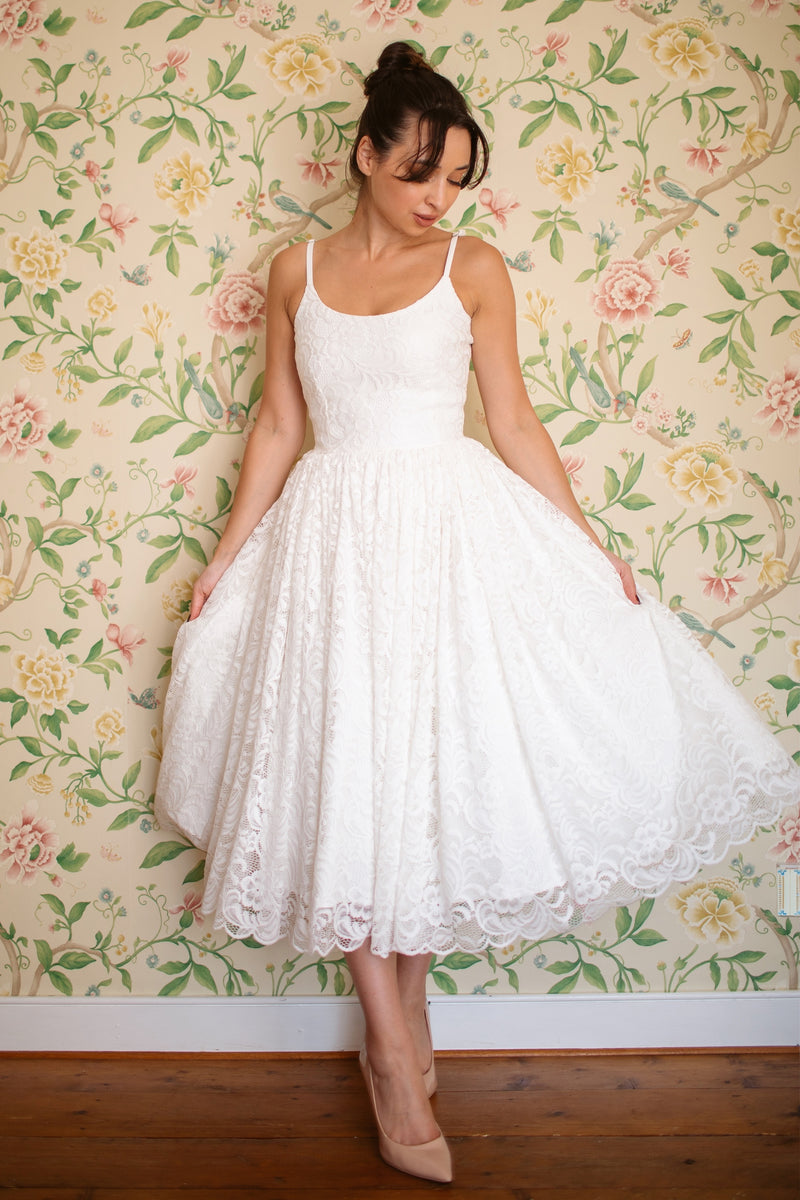Priscilla Lace Prom Dress - Ivory